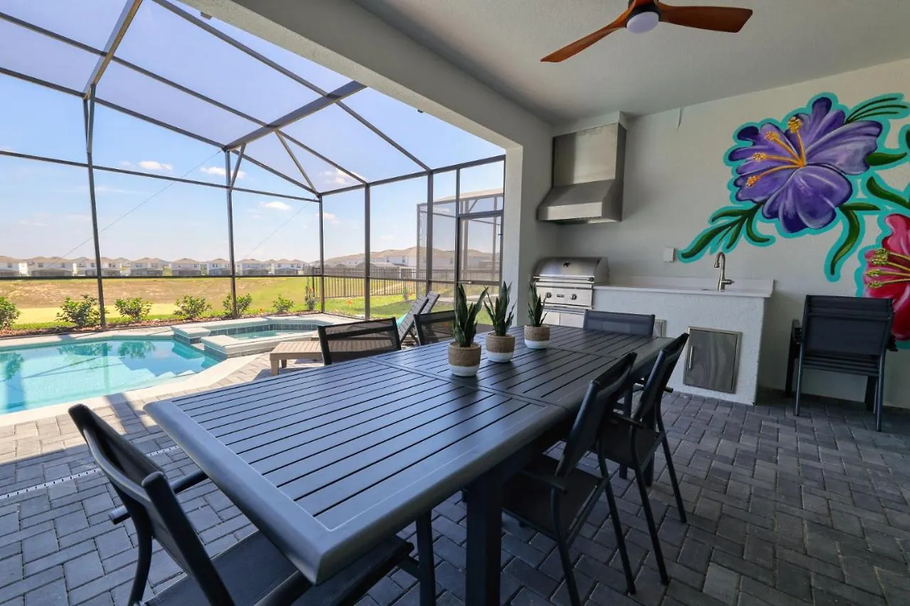 Magical 10-Bed Themed Windsor Island Home Davenport 0*,