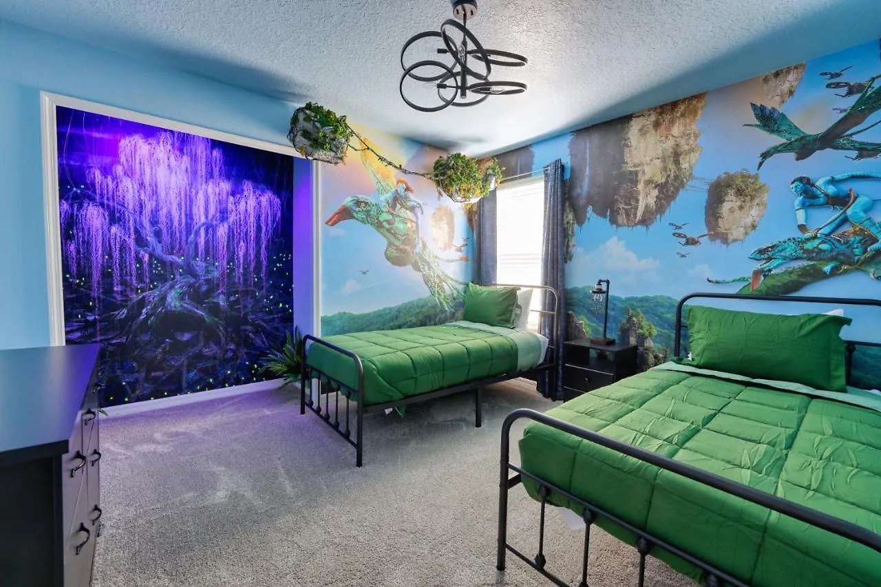 Magical 10-Bed Themed Windsor Island Home Davenport