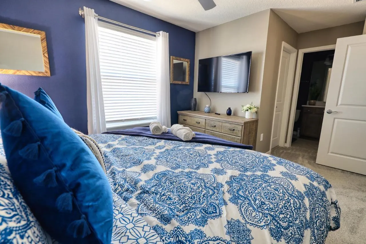 Holiday home Magical 10-Bed Themed Windsor Island Home Davenport