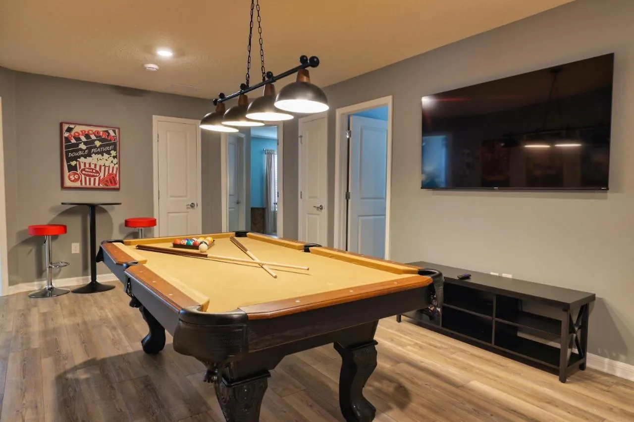 Holiday home Magical 10-Bed Themed Windsor Island Home Davenport